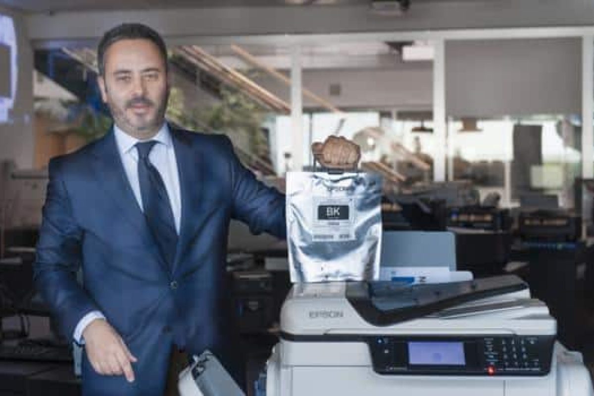 Óscar Visuña: “La tecnología traslada la realidad empresarial a las aulas” Óscar Visuña: “La tecnología traslada la realidad empresarial a las aulas” 2