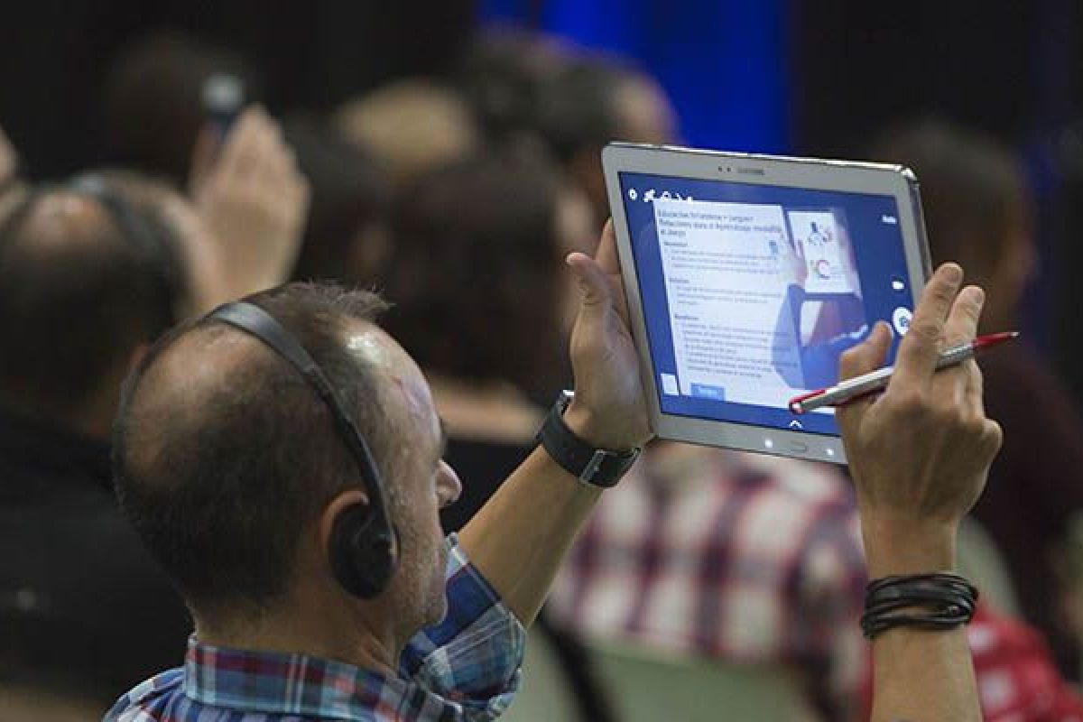 SIMO EDUCACIÓN mostrará los proyectos de innovación TIC de las Consejerías de Educación de distintas Comunidades Autónomas SIMO EDUCACIÓN mostrará los proyectos de innovación TIC de las Consejerías de Educación de distintas Comunidades Autónomas 1