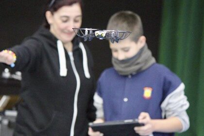 Los drones sobrevuelan las aulas 4