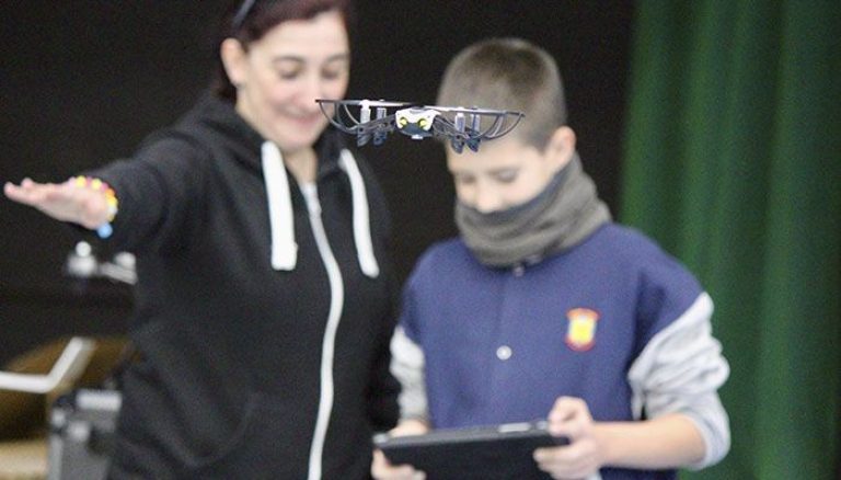 Los drones sobrevuelan las aulas 4