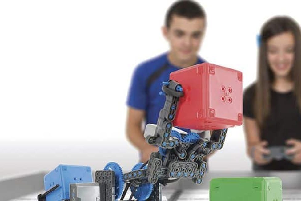 Grupo DESCOM presenta su nueva línea de robótica educativa para el aula