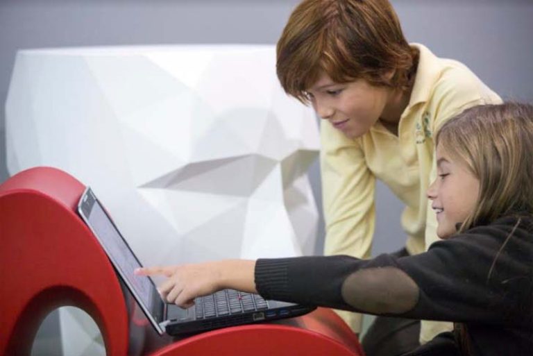 Grupo Sorolla renueva su modelo pedagógico con Lenovo y Microsoft 1