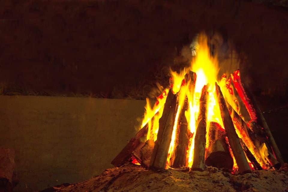 Fiestas Del Fuego De Los Pirineos (2015) Patrimonio Inmaterial