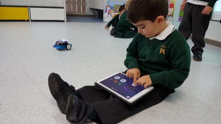'Makedo', un proyecto de robótica y programación para las aulas de Infantil 1
