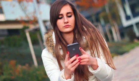 La mitad de los jóvenes ya acceden a Internet sólo a través del móvil 1