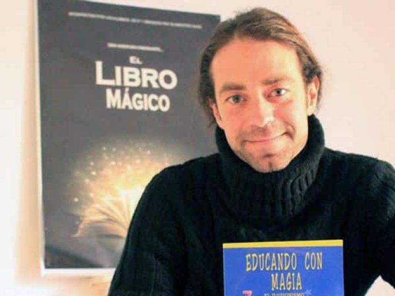 Xuxo Ruiz, el maestro mago: "La escuela tiene que ser una experiencia única y mágica" 5