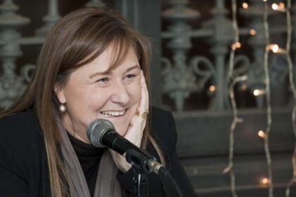 Rosa Jové, libro la escuela más feliz