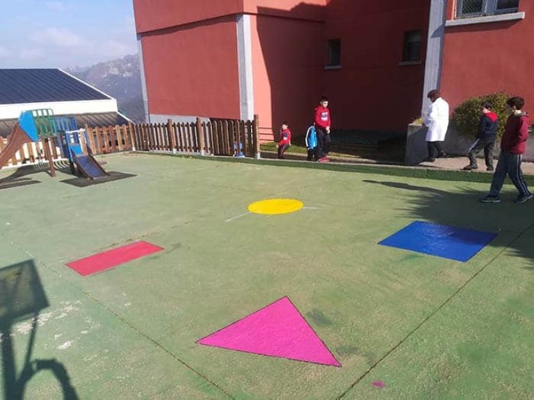 Patio del colegio, espacios matemáticos