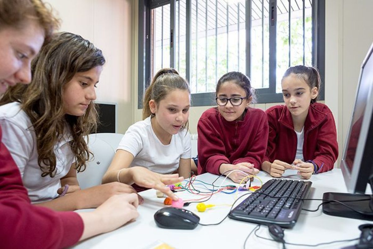 Un piano digital para fomentar las vocaciones STEM Piano digital