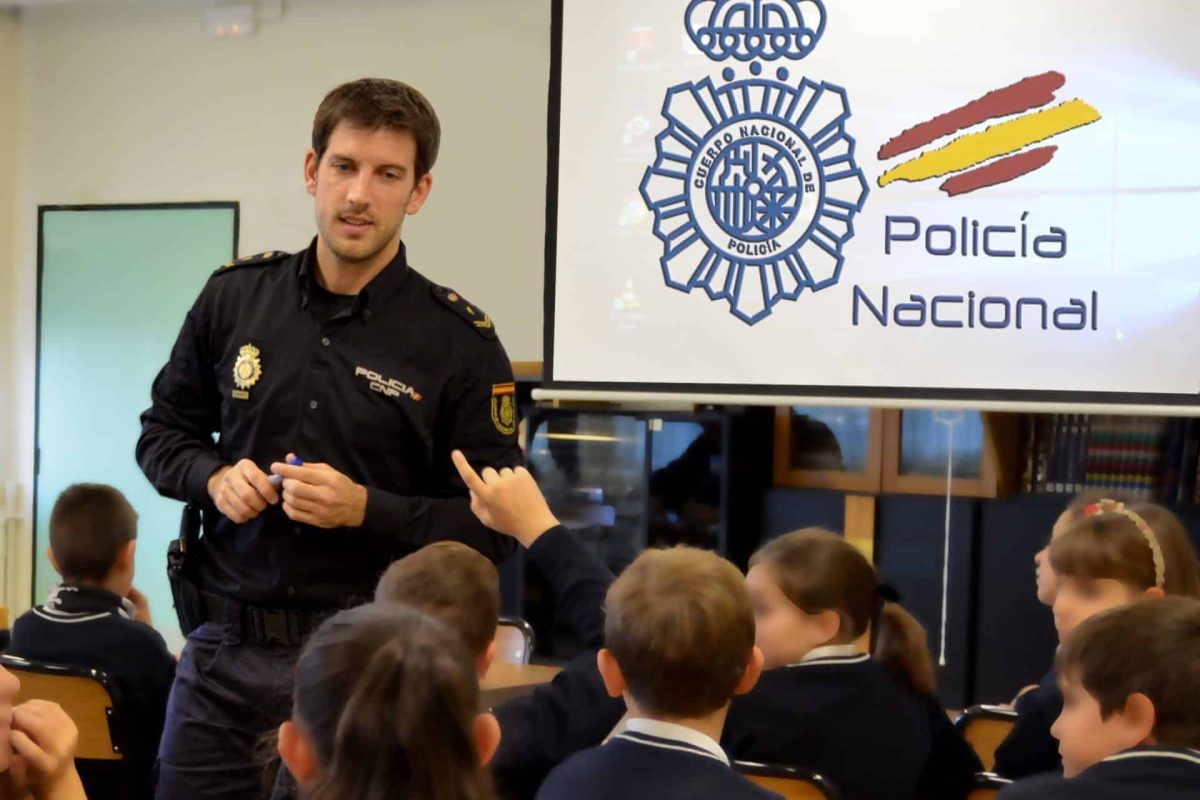 ¿Cómo podemos evitar el bullying? La Policía nos da 13 consejos evitar el bullying CNP