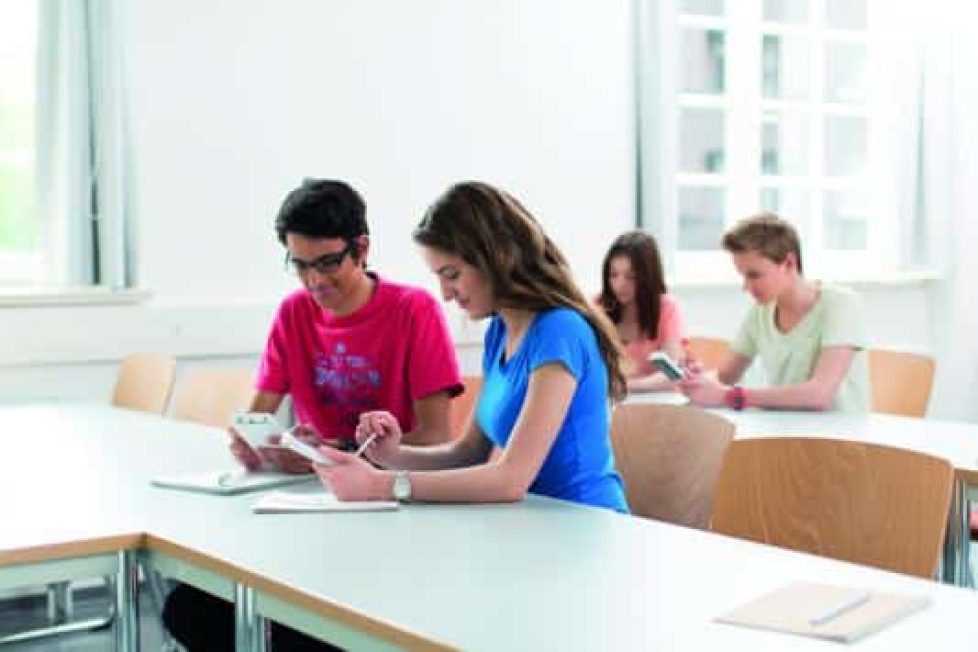 ¿Por qué usar la calculadora en clase de Matemáticas? ¿Por qué usar la calculadora en clase de Matemáticas? 3