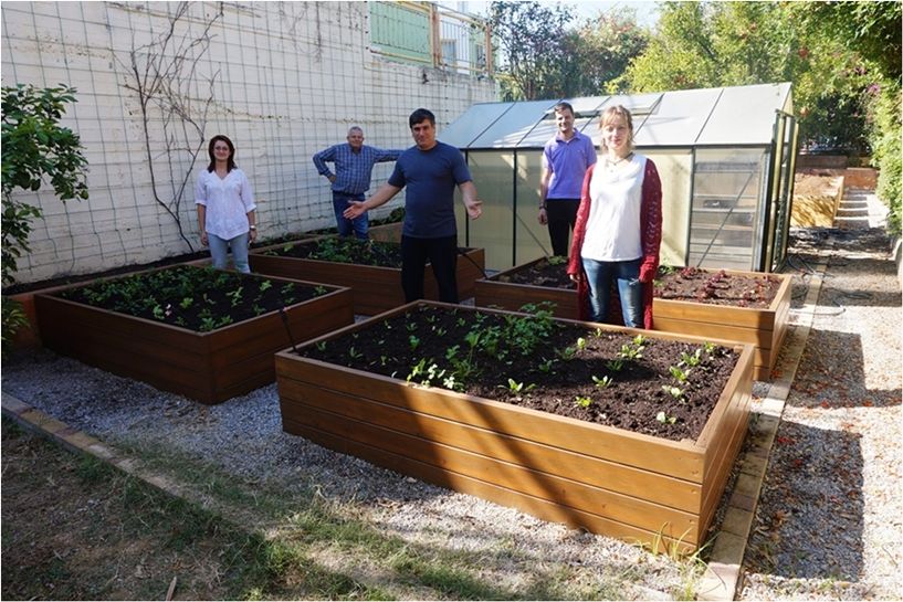 Proyecto Osos Un Huerto Escolar En El Que Todos Ayudan