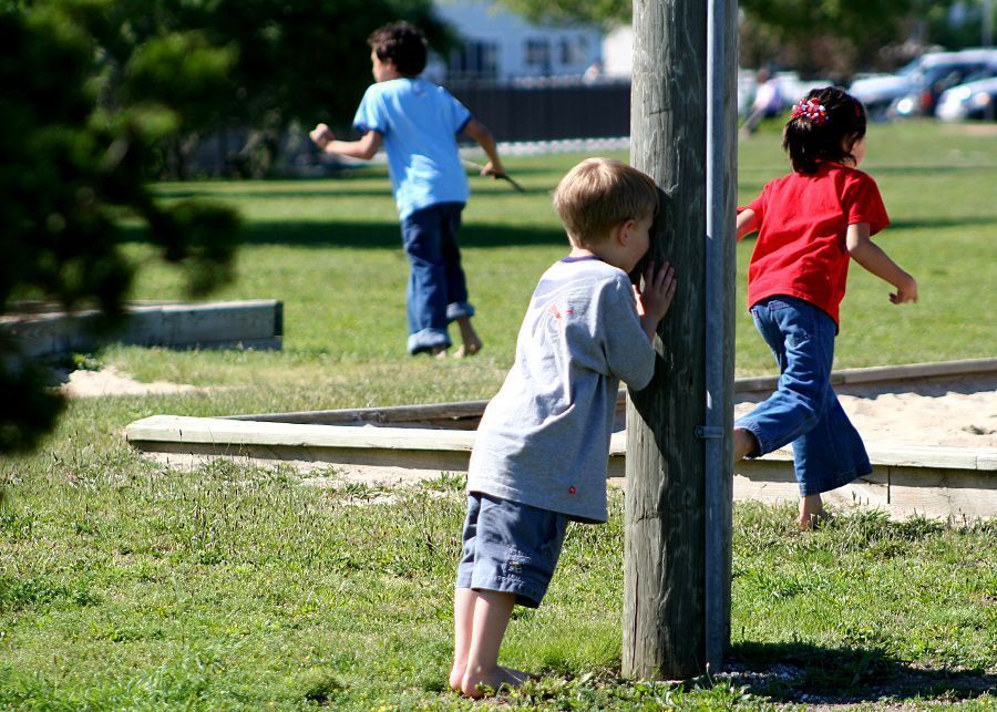 Escondite Juegos Clásicos Infantiles