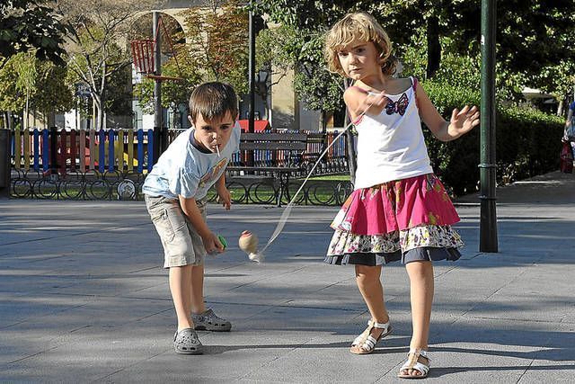 Peonzas juegos clásicos infantiles