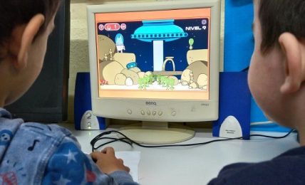 Programación en Infantil: el lobo matías en el espacio
