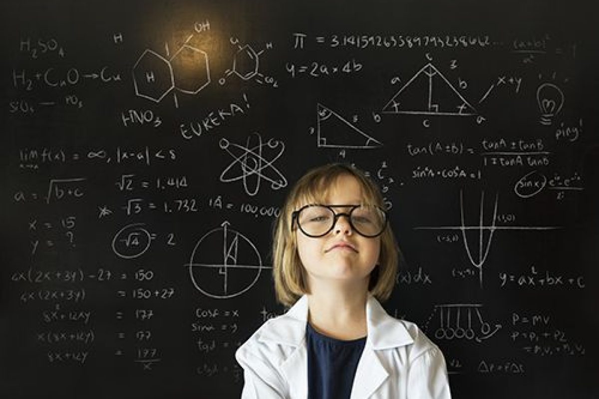 ¿Por qué estoy hablando de STEM en el Día Mundial de los Docentes? Día Mundial de los docentes