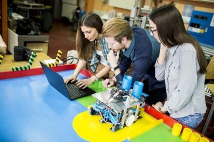 Escuela de Pensamiento Computacional