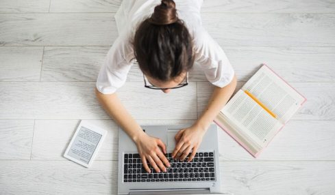 MOOCs y NOOCs