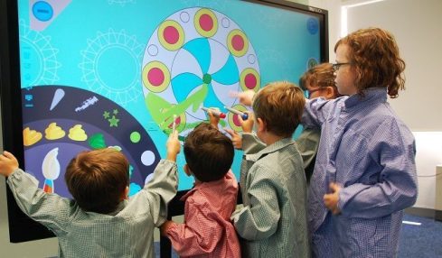 Pantallas interactivas de Newline Interactive