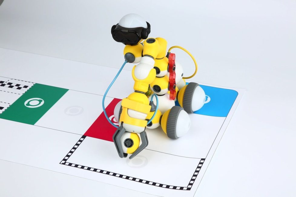 Robótica y programación en todas las etapas educativas Camp Tecnológico