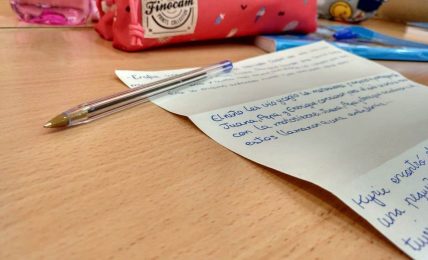 Ejercicio de escritura creativa con alumnos de Primaria