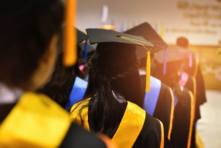 La Universidad debe cambiar para las futuras los centennials