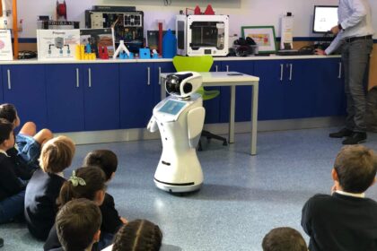 Sanbot, robots los profesores del futuro