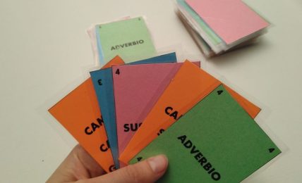 aprender gramática jugando al UNO