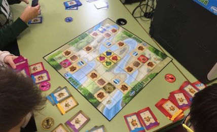 programar con juegos de mesa