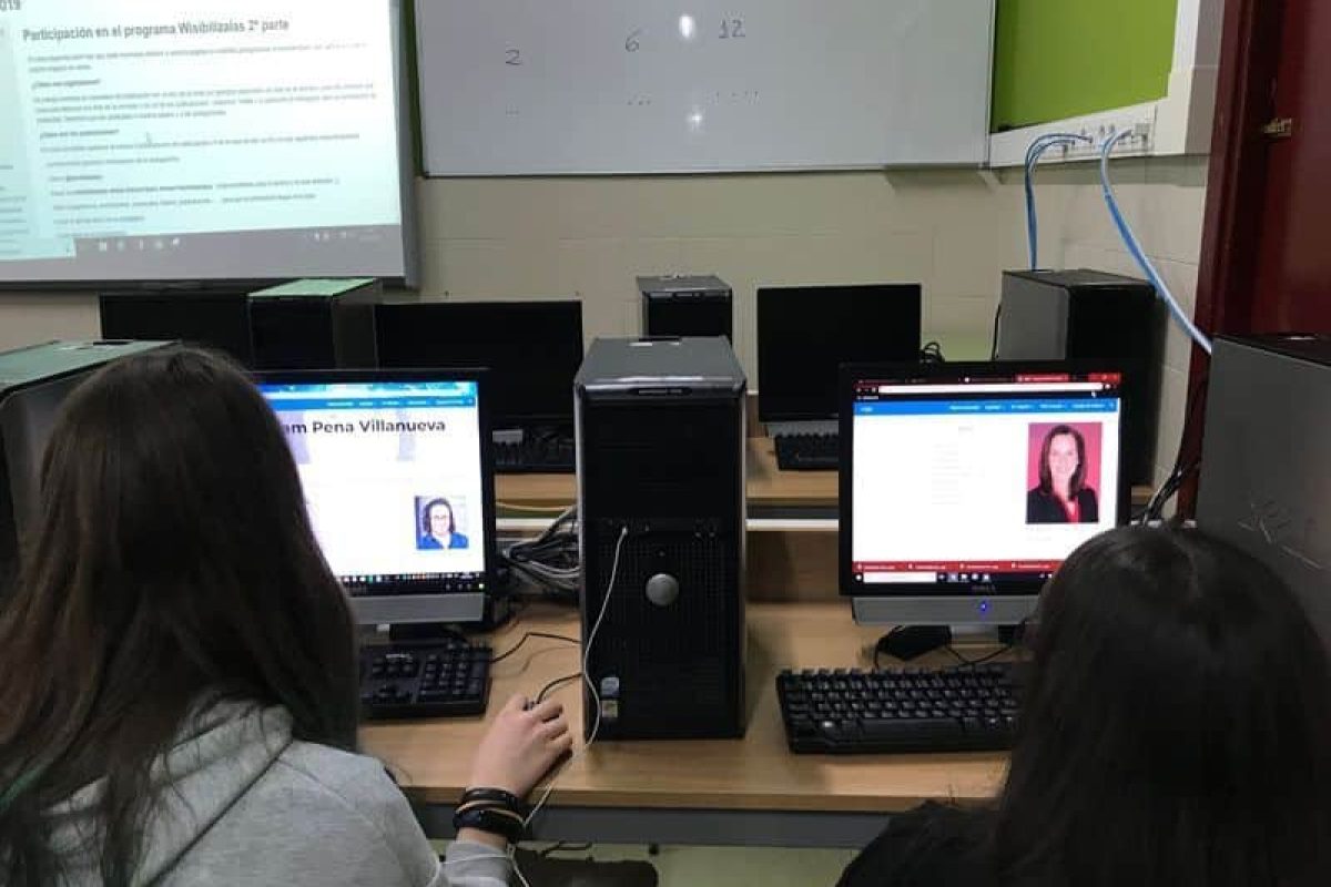 Ell@s, un proyecto de empoderamiento femenino y redes sociales Ell@s