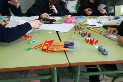 juego para comprender las reacciones químicas