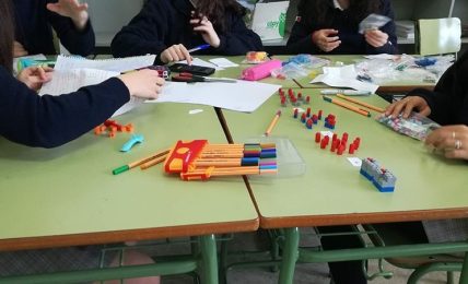 juego para comprender las reacciones químicas