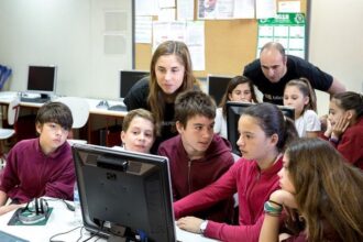 fomentar el interés de las niñas por las STEM