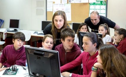fomentar el interés de las niñas por las STEM