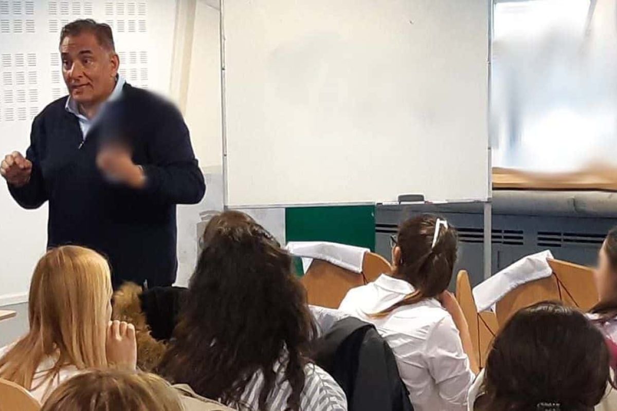 “Saber escuchar a los estudiantes es vital para el avance educativo” cropped Posible apertura