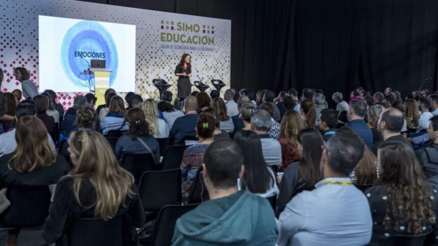 cropped SIMO EDUCACION CHARLAS 1 scaled 1