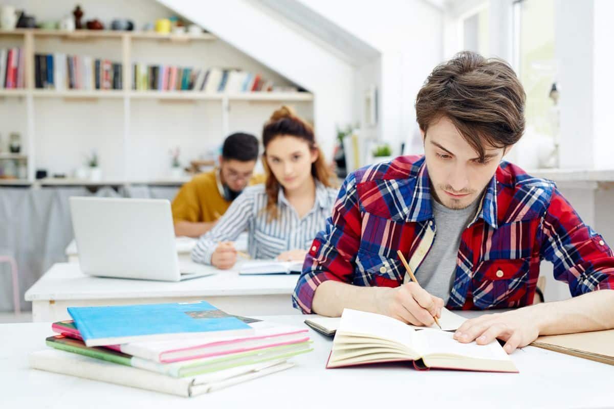 Por un inicio de curso diferente Estudiantes tranquilos