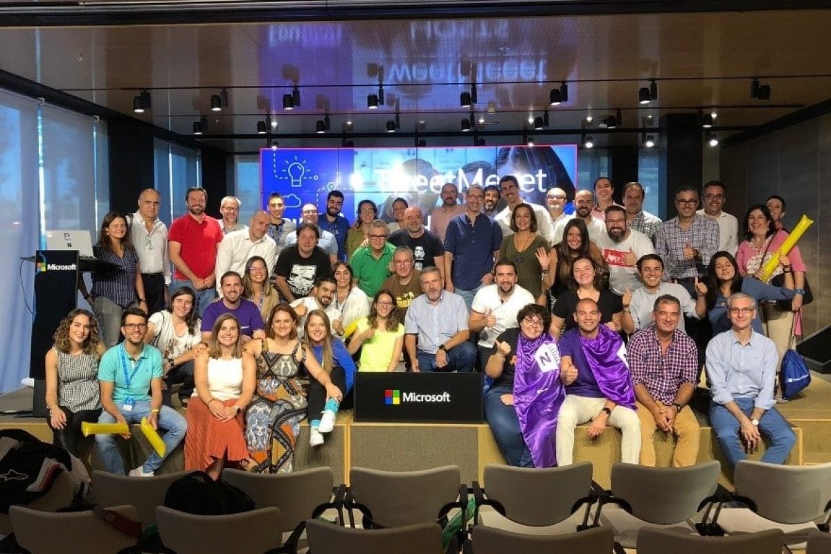 Únete al #ClubMIE… ¡y transforma tus clases! Microsoft