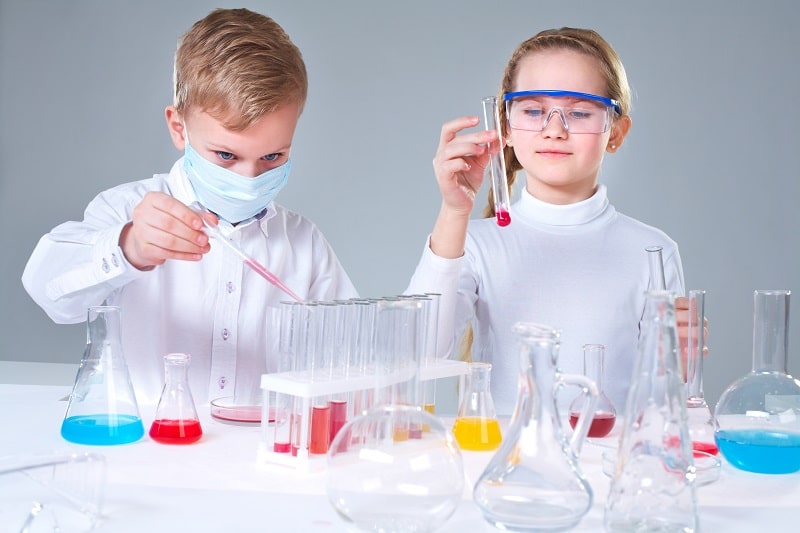 Experimentos de química divertidos para niños (Semana de la Ciencia y la Innovación)