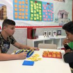 Estudiando mitología a través del juego ‘Quién es quién’