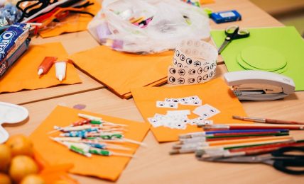Pupitre de una clase de arte