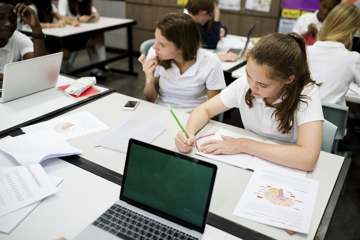 TemplateMonste: aprendizaje multimedia en el aula