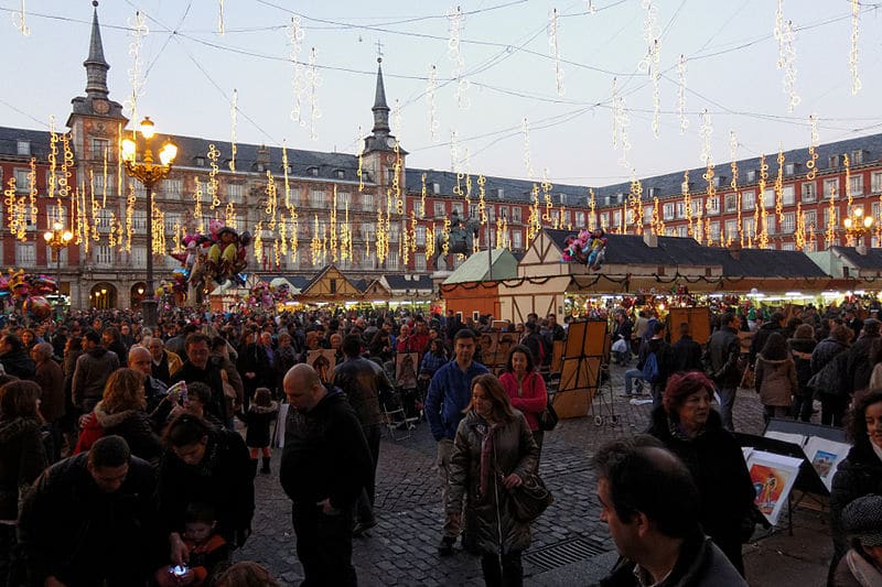 Mercado de Navidad en la Plaza Mayor de Madrid