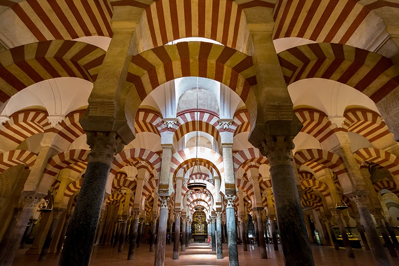 Interior De La Mezquita De Córdoba. España