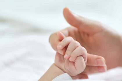 series de tv maternidad y paternidad