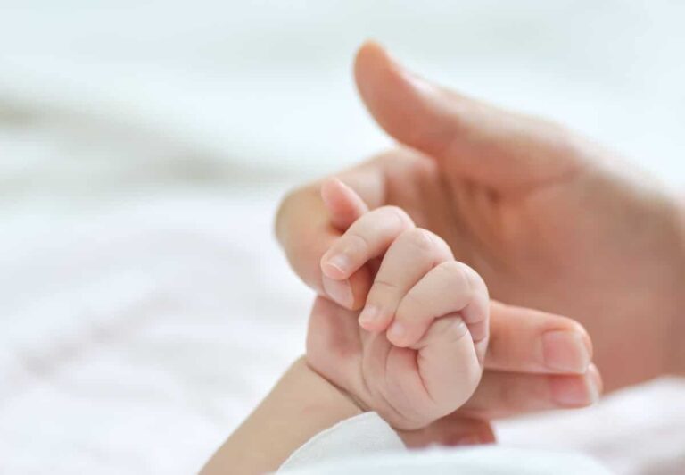 series de tv maternidad y paternidad