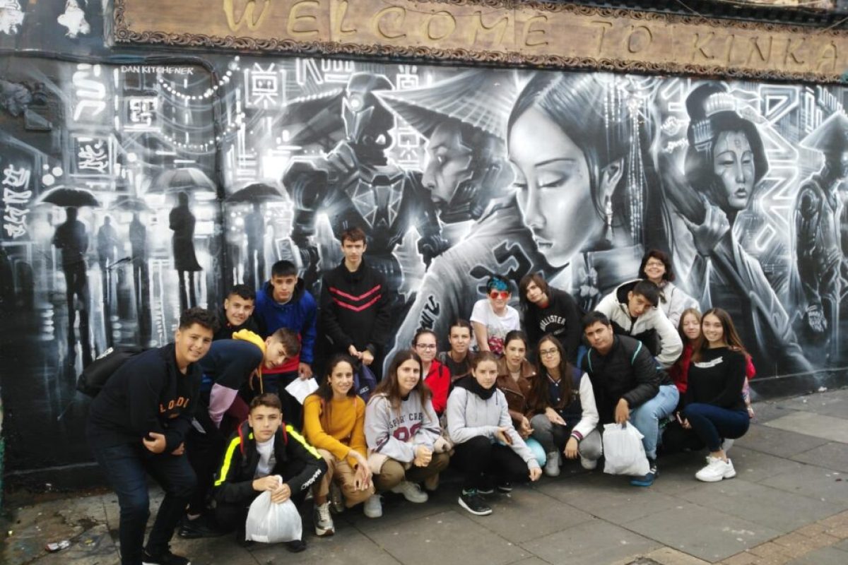Viajar a Londres para trabajar competencias clave DANK bricklane19 scaled 1