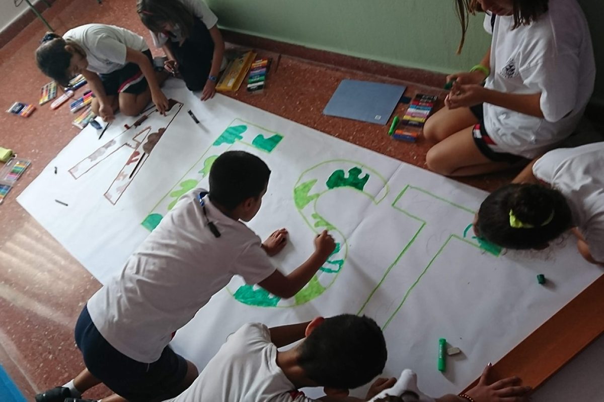 Descubrir el Universo con la metodología ABP en el aula DESCUBRIENDO EL UNIVERSO CON ABP