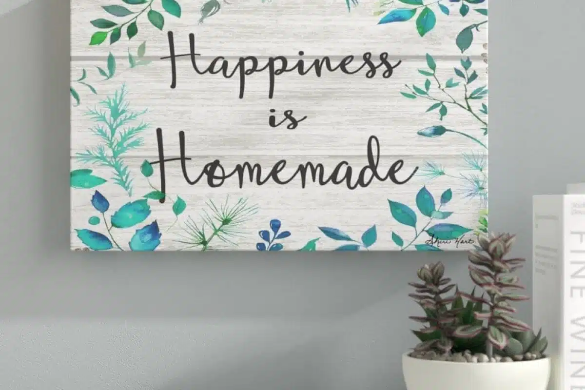 Cortometrajes para reflexionar sobre la felicidad A pesar de los momentos tan complicados que está viviendo la sociedad actualmente, recogemos cinco cortometrajes para apartar los inconvenientes y celebrarlo en familia.