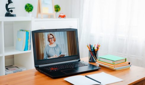 Clases online, artículo de opinión de Ferchu Massut